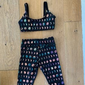 NWOT Matching Set Leggings and Sports Top